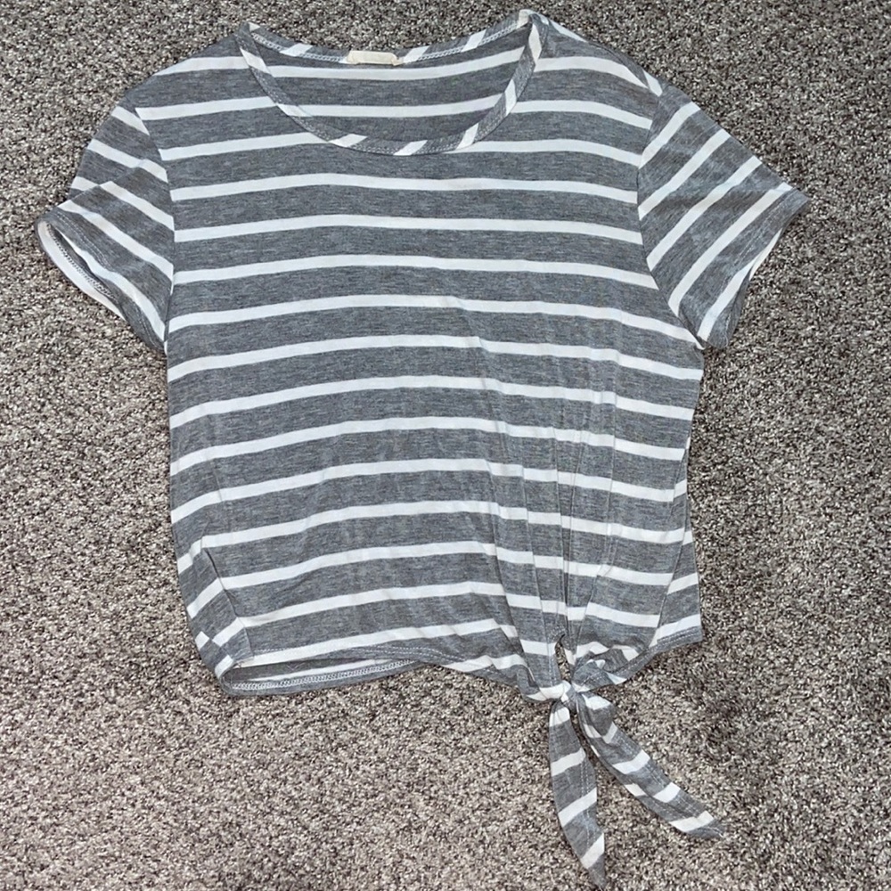OLIVIA RAE Small T-shirt